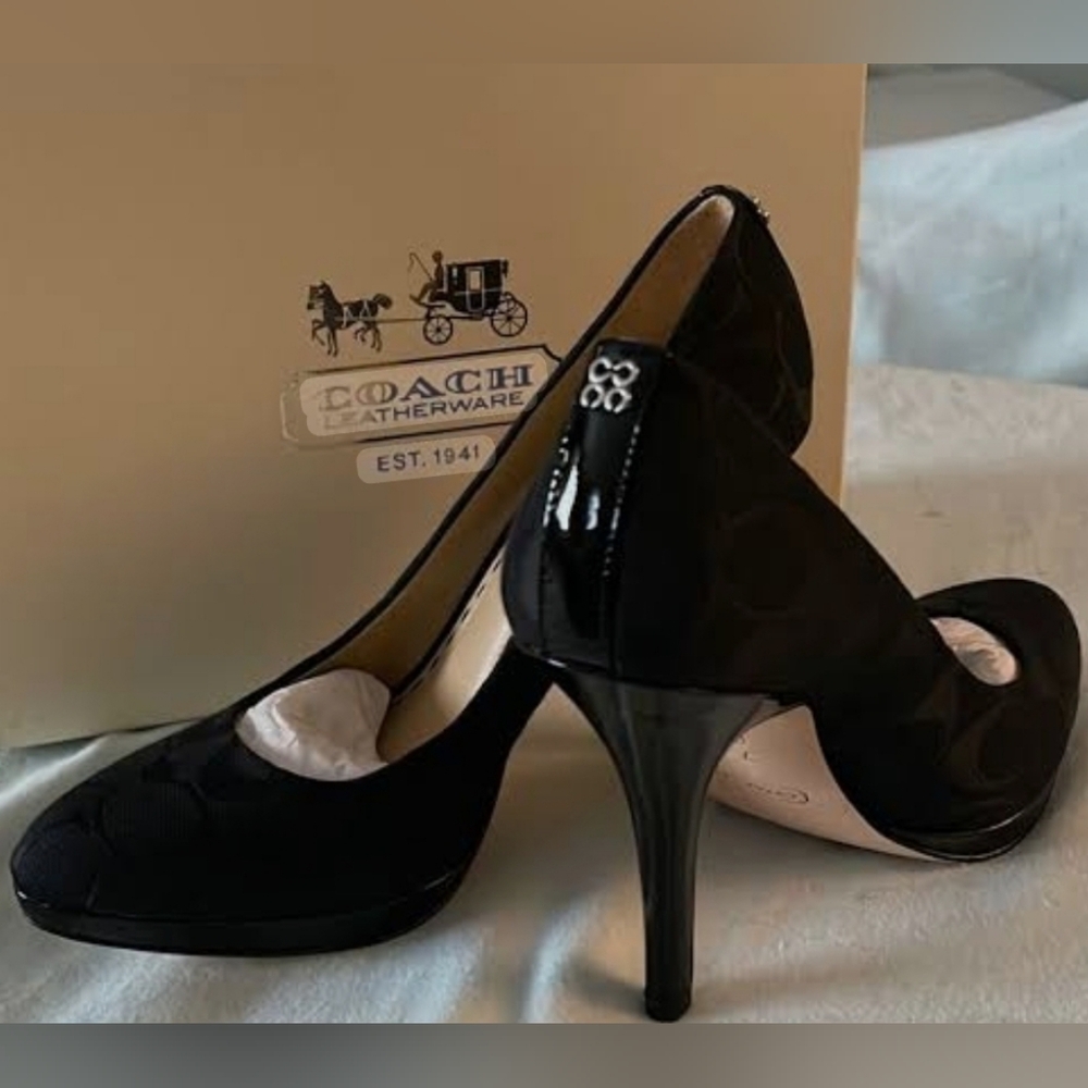 NEW COACH Caya Designer Monogram Signature C Black Platform Pump Heel 5.5